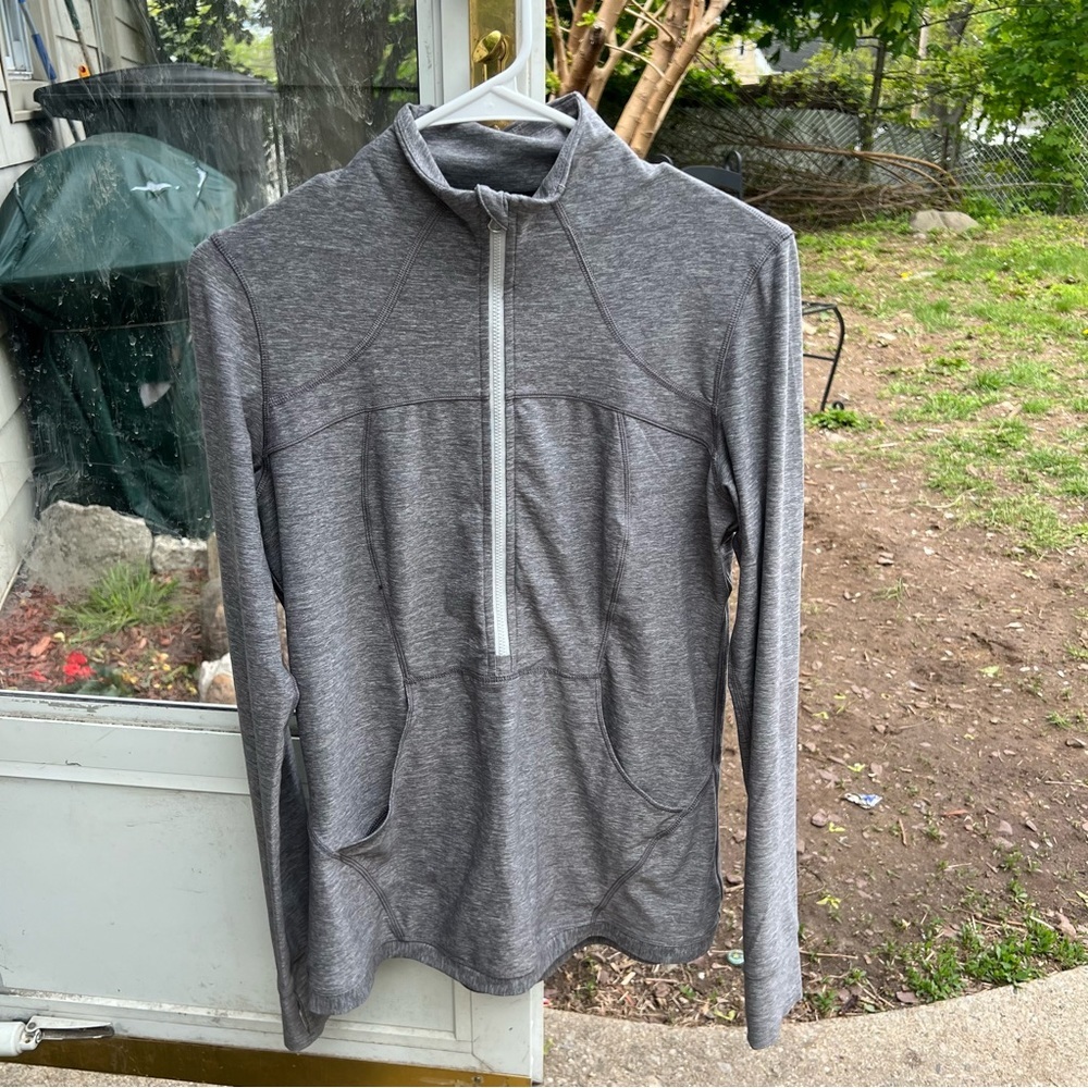 Lululemon Womens Long Sleeve Button Down Hoodie Gray Size 6 or 8